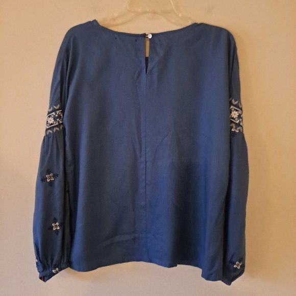 B Boutique Blue Viscose Crewneck Long Sleeve Blouse Top with a back button - S - Picture 6 of 11